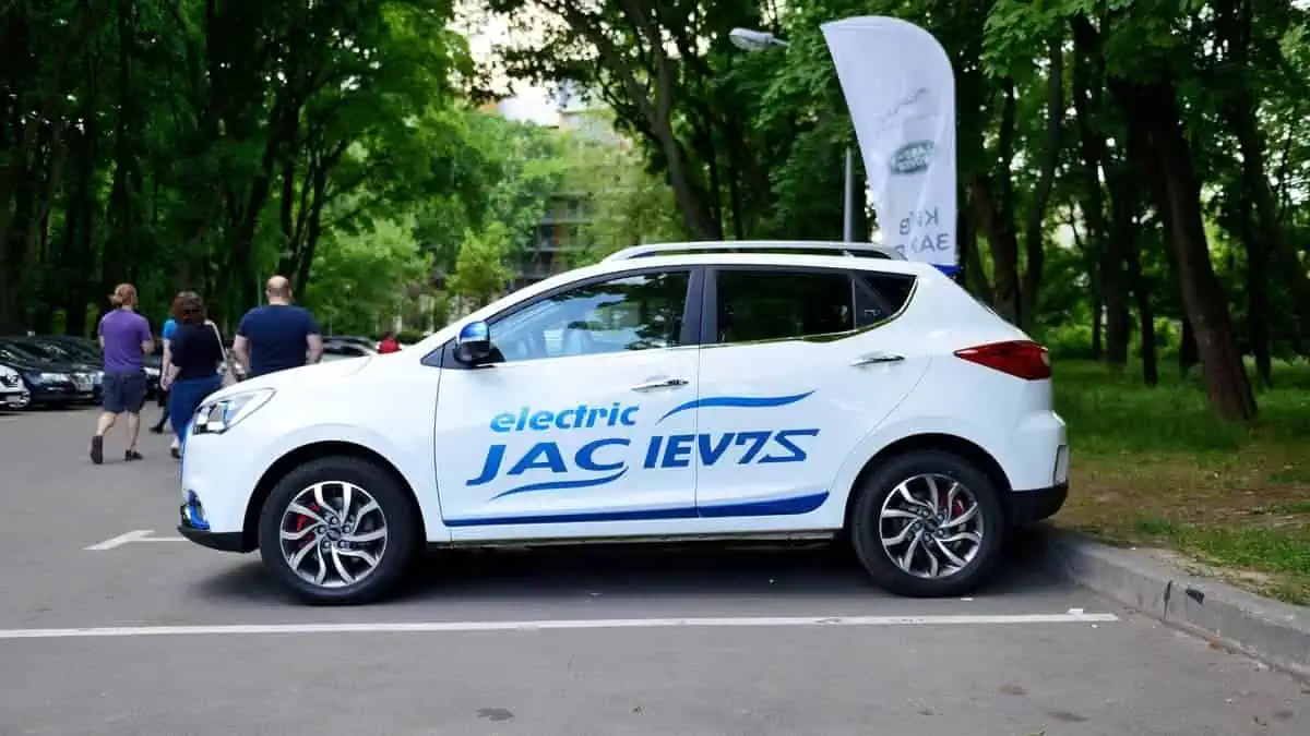 JAC IEV7S electric car from China