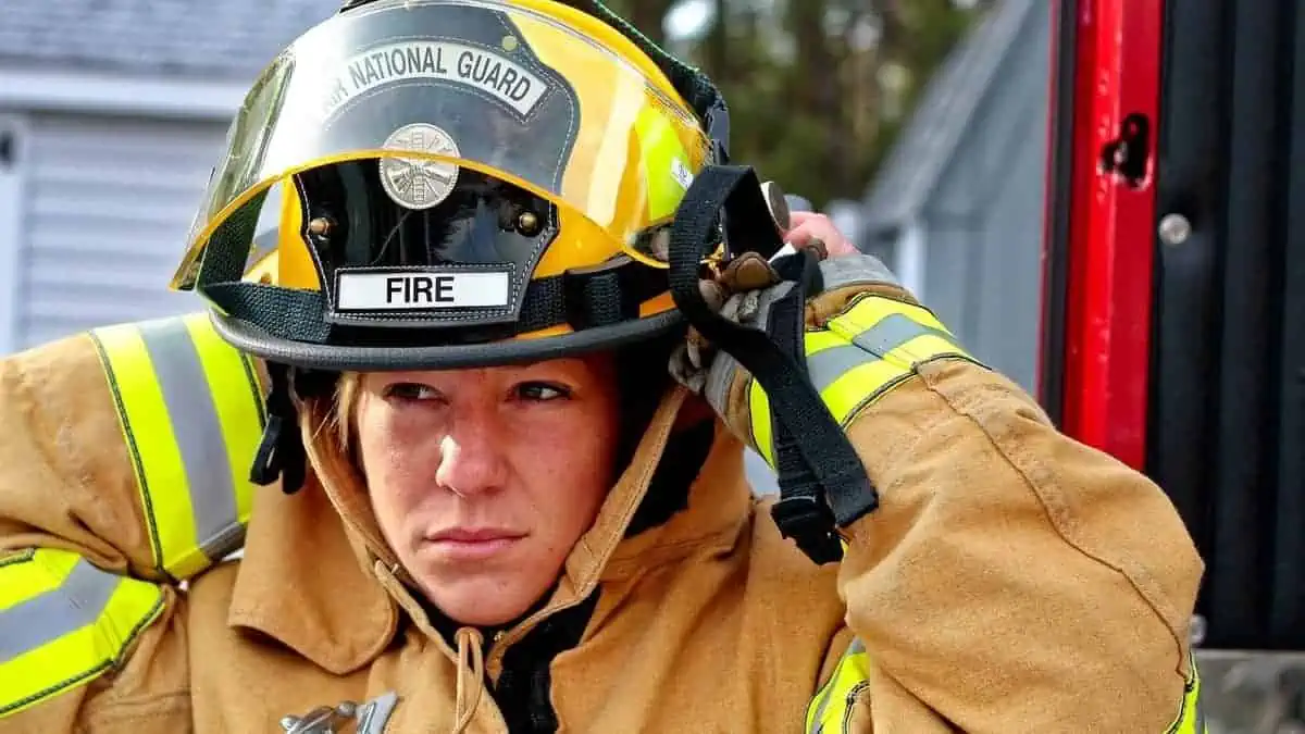 woman-fire-fighter