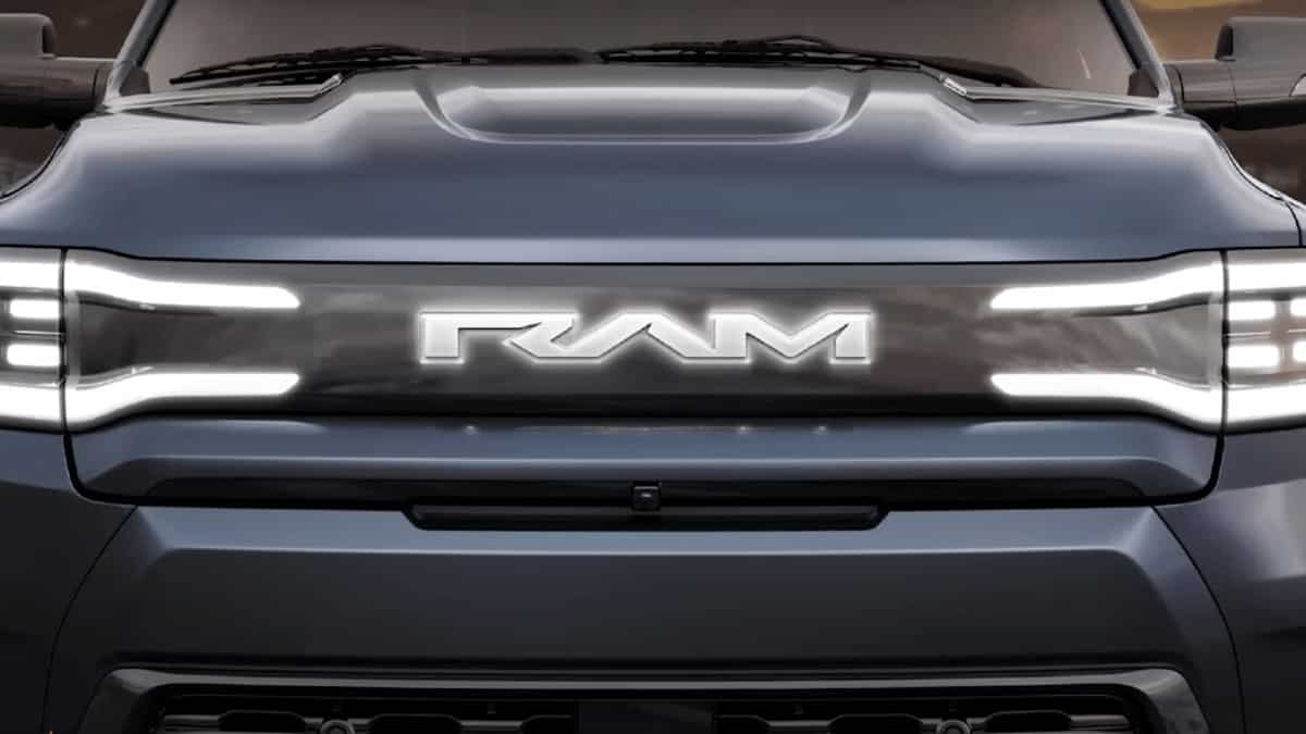 RAM 1500 REV