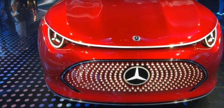 EV_Mercedes-Benz CLA_exterior front hood_Munich_Auto_Show_2023