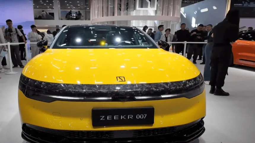 ZEEKR 007_exterior yellow_front view Guangzhou Auto Show 2023